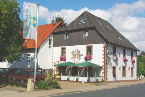 Land-Gut-Hotel Raeuber Lippoldskrug Алфелд Екстериор снимка